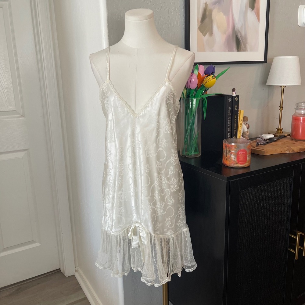 Victoria's Secret Slip Dress Womens M Ivory Good Vintage Gold Label Floral Lace